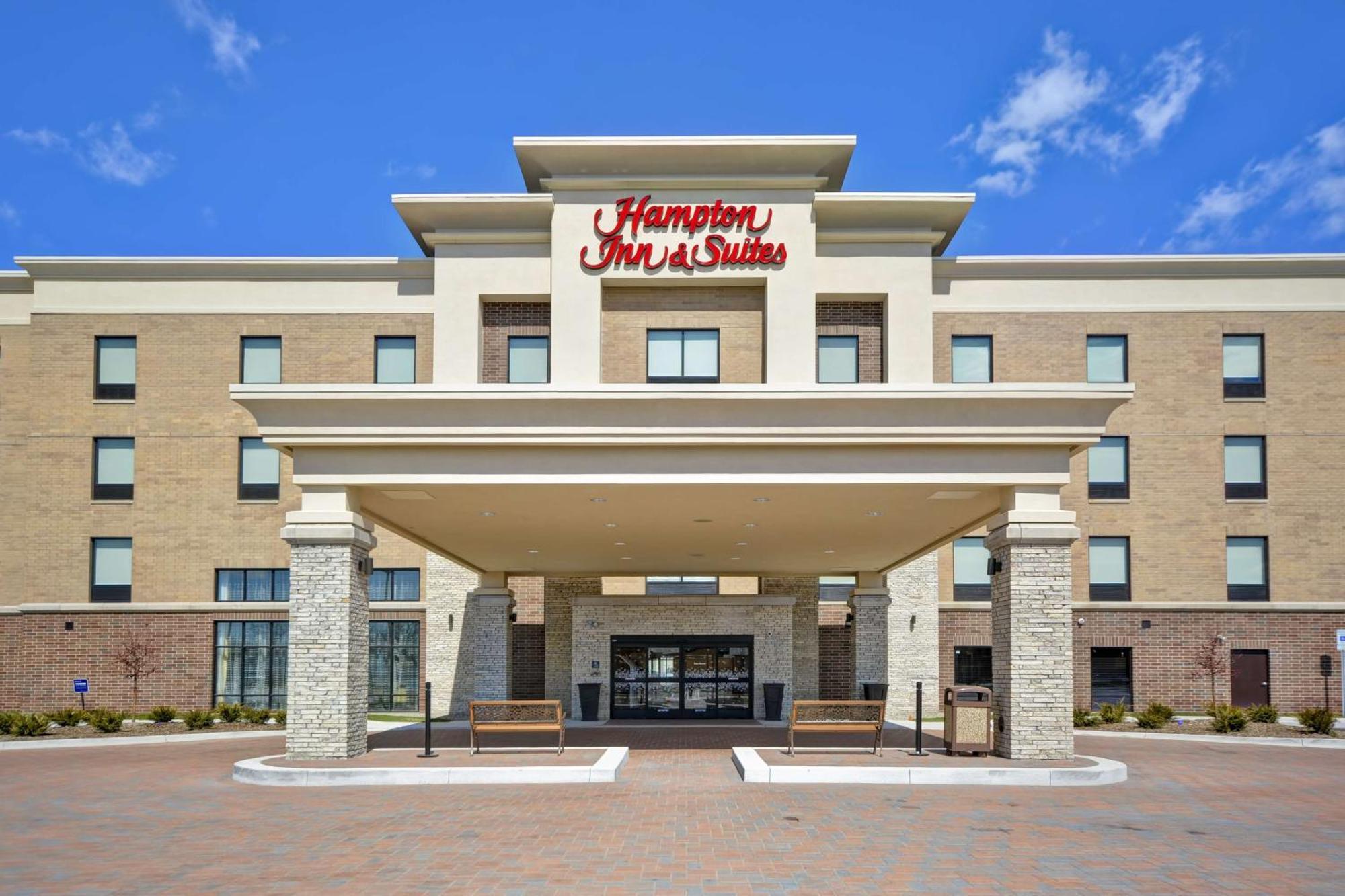 Hampton Inn & Suites Detroit/Warren Exterior foto